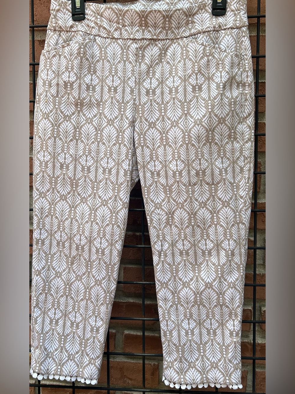 Chico’s Perfect Stretch Beige & White Patterned Women's Pants